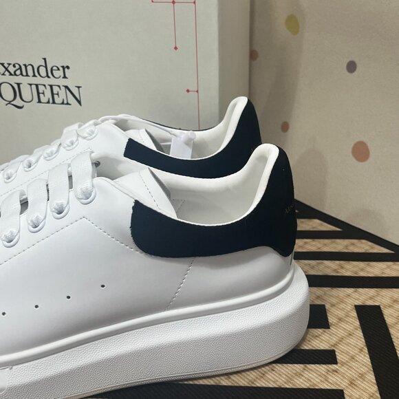 Alexander MaQueen 💕💕Men’s Running Shoes - Picture 5 of 7
